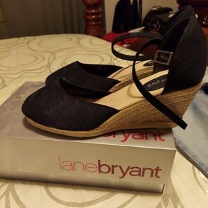 Lane Bryant black wedge heel shoes